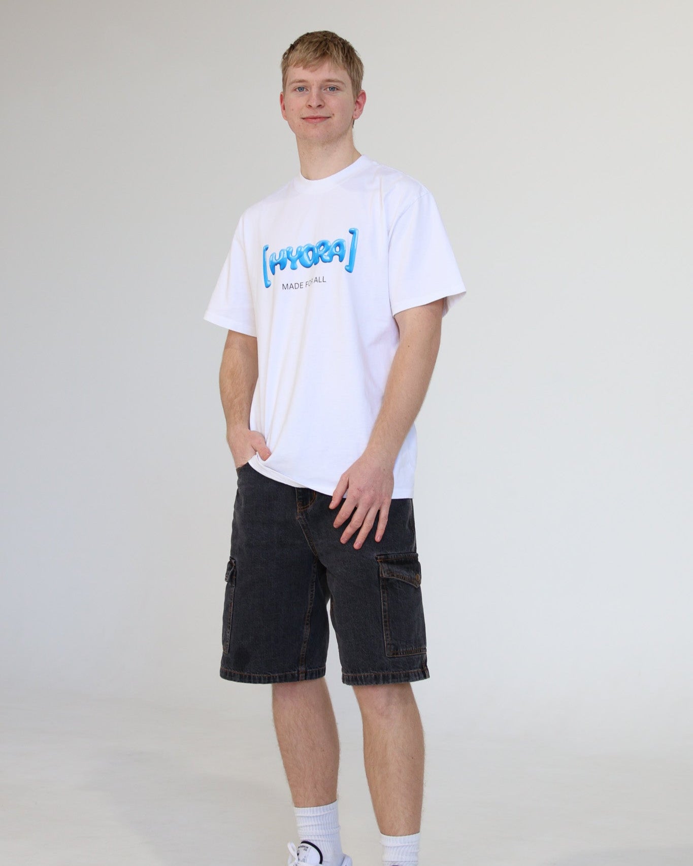 NEW WORLD Tee