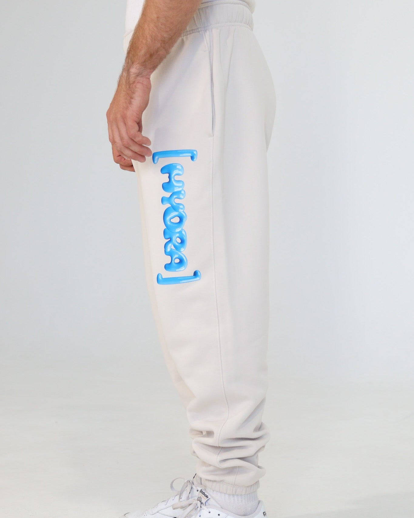 NEW WORLD Sweats