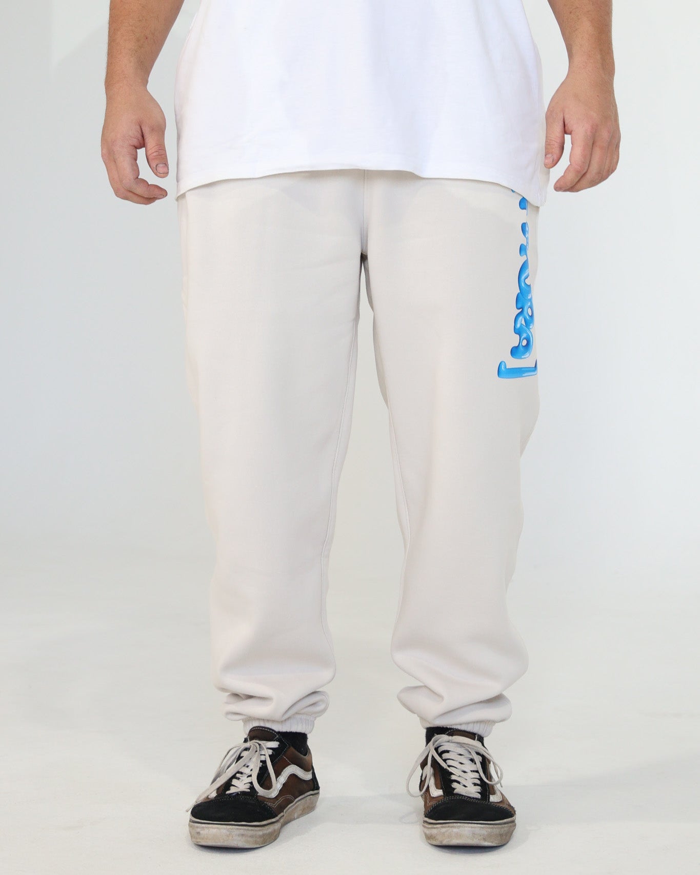NEW WORLD Sweats
