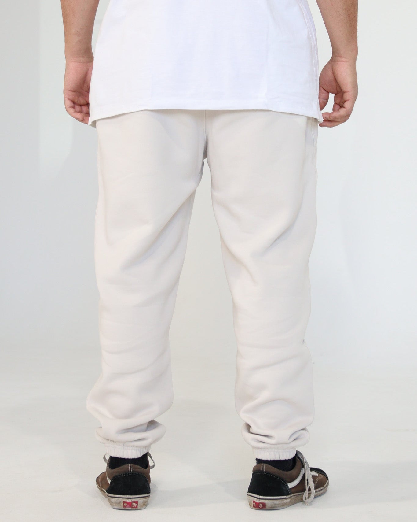 NEW WORLD Sweats